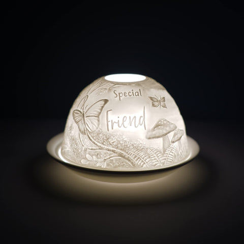 Cello porcelain tealight holder dome, in our special friend woodland pattern design. This design displays the text special friend over a woodland backdrop with wild mushrooms and flowers. We offer a wide range of porcelain tealight holders to let you choose your show stopping piece and show it off with pride when guests and family are over. Pick your preferred option between LED lights or using tealight candles. 